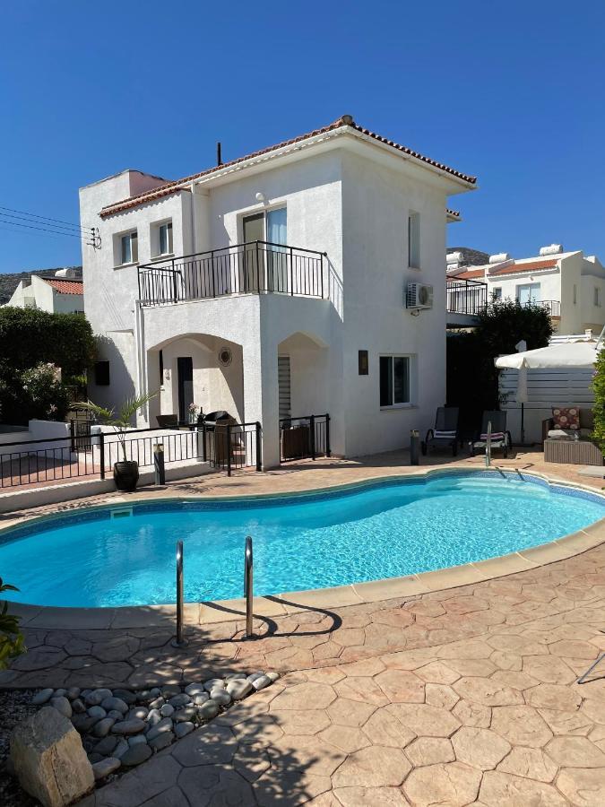 Villa Laurel Peyia Exterior foto